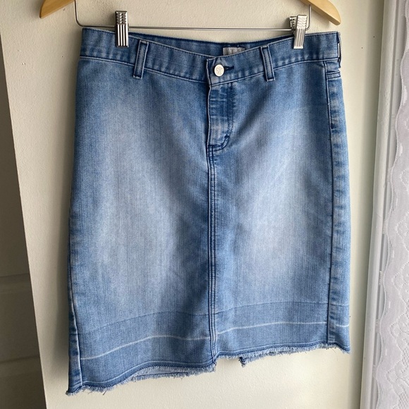 Calvin Klein Denim Skirt Blue Size 7 Raw Hem Pencil Jean Mini Women’s Y2K 00s - Picture 1 of 8